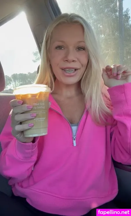 Miley OnlyFans Thumbnail #sEzWVtjsiW