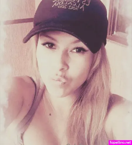 Miley13 OnlyFans Thumbnail #mNcM1z4nXs