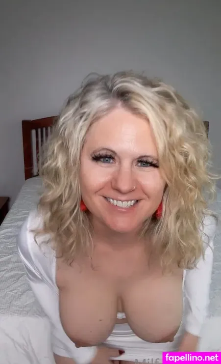 Milf Butterfly OnlyFans Thumbnail #WI3DNTCk7V