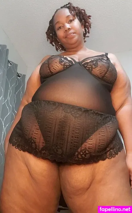 Milfchocolate69 OnlyFans Thumbnail #B8IdMHsBQl