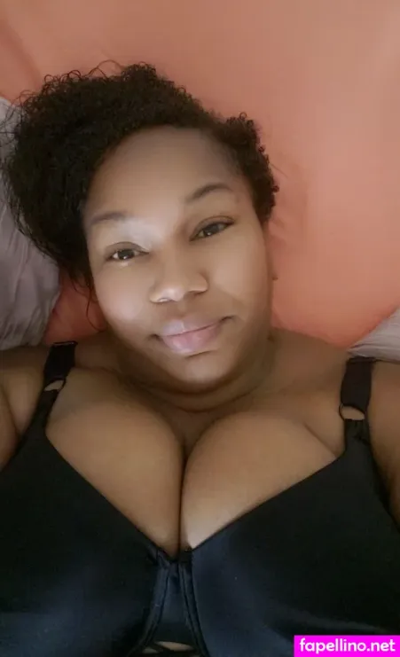 Milfchocolate69 OnlyFans Thumbnail #nOnDn30c20