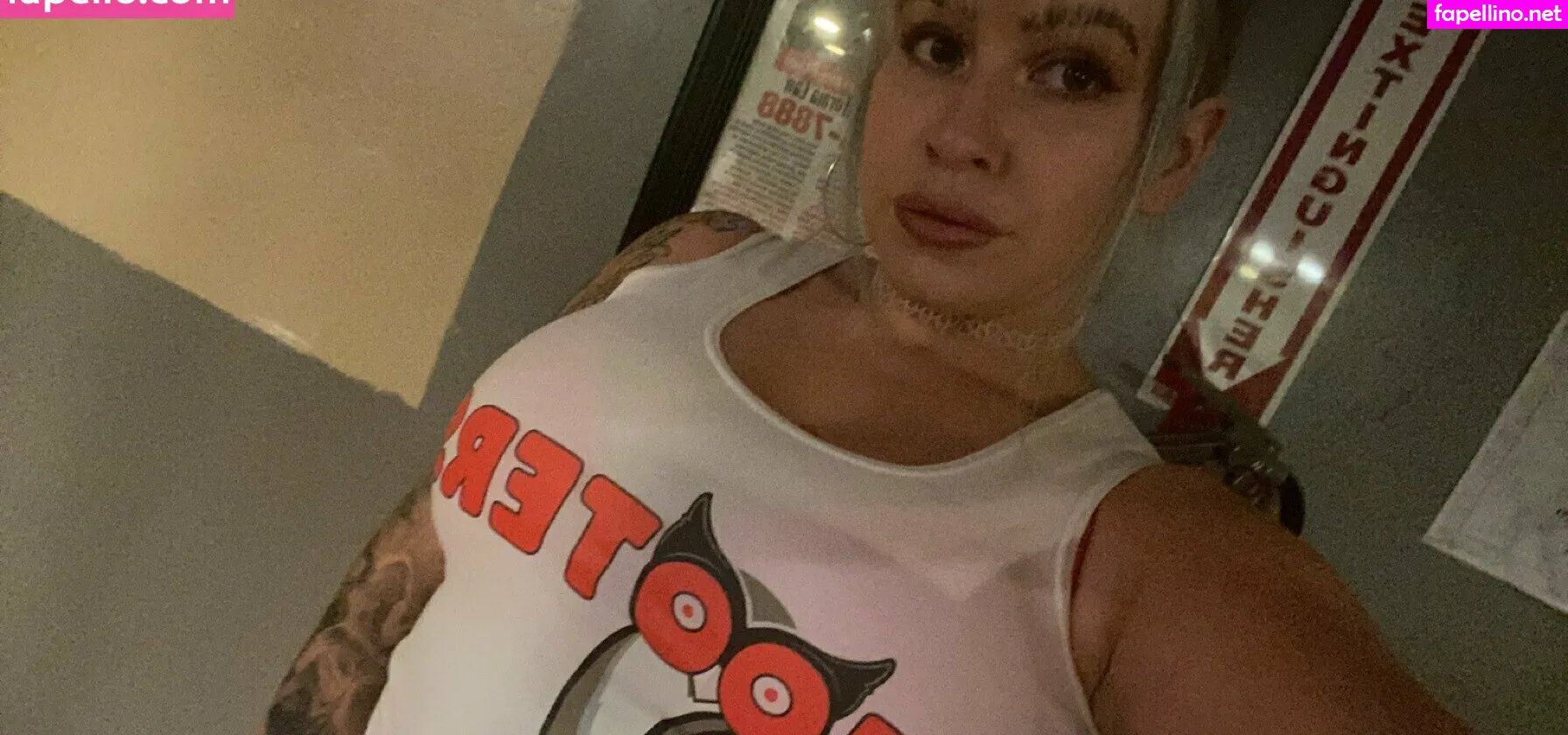 _watermelaundrea_, milfryleerae Nude Leaked OnlyFans Photo #cgDsxDqqJB