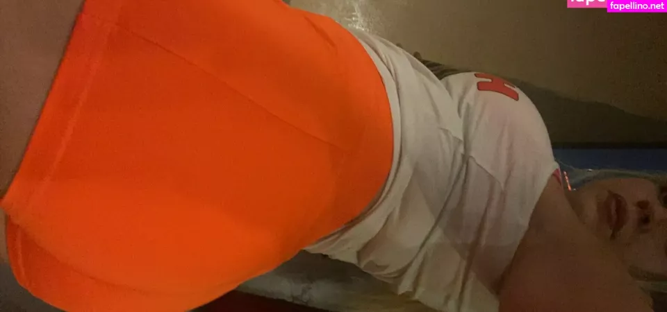 Milfryleerae OnlyFans Thumbnail #kjoJg6YxzB