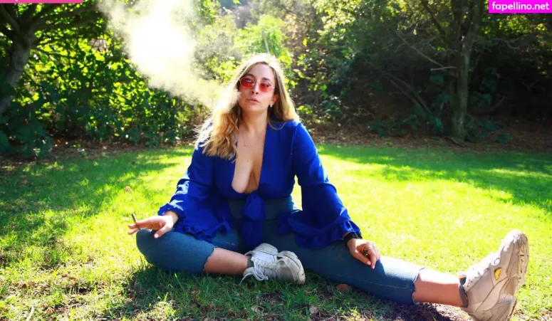 Milfweeed Haley OnlyFans Thumbnail #YE6JVefJUz