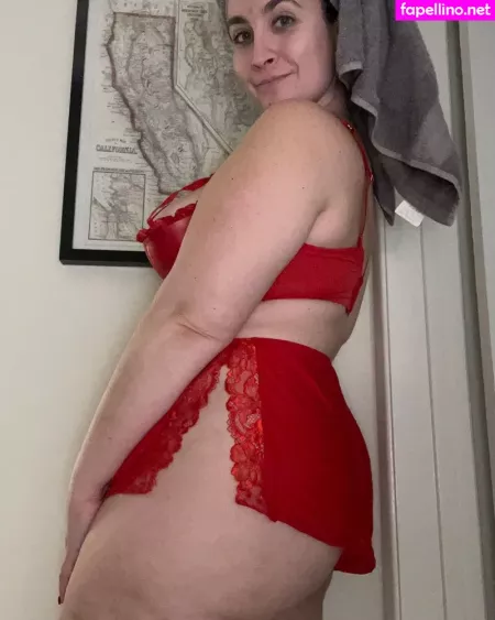 Milfweeed OnlyFans Thumbnail #6KwB9TIyyF