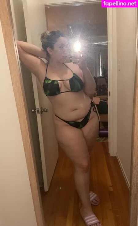 Milfweeed OnlyFans Thumbnail #ryOd3ifWt9