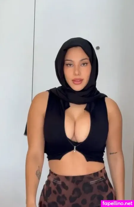 Mili OnlyFans Thumbnail #cM4yZZdvbE