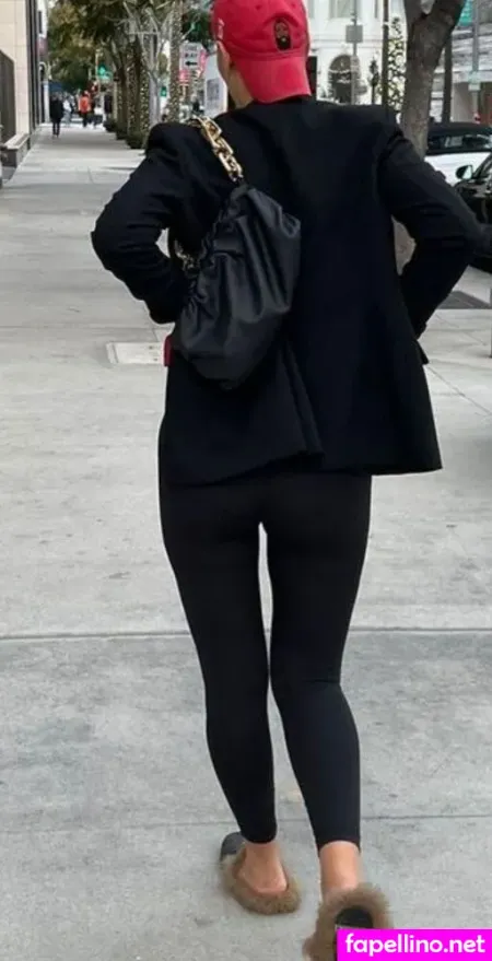 Milica Denise Umicevic OnlyFans Thumbnail #9872E4hmjn