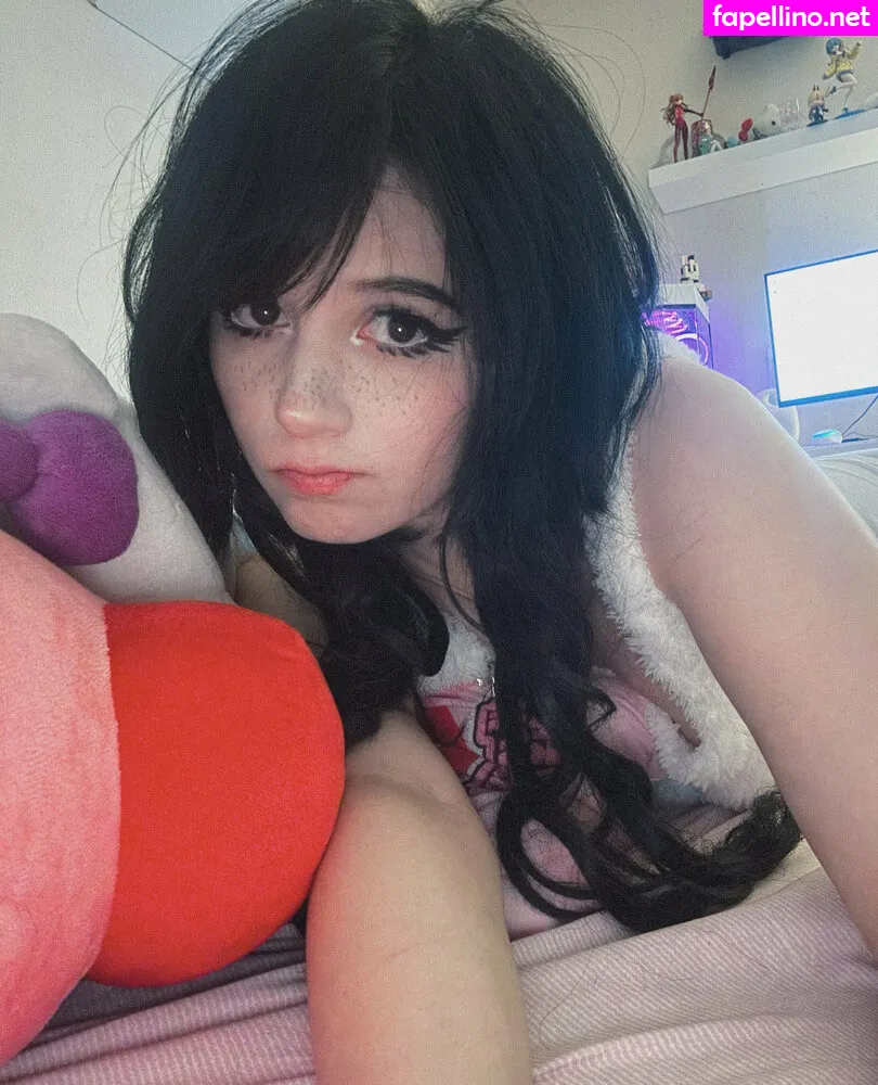 milismaw, milismaww Nude Leaked OnlyFans Photo #5Pbbso95y9