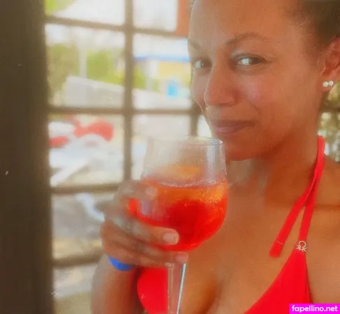 Milka Loff Fernandes OnlyFans Thumbnail #XWYudkglBh