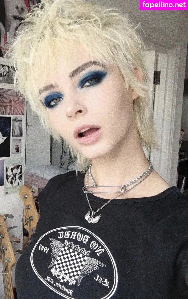 bassist, milkie.way Nude Leaked OnlyFans Photo #cTe74cRMju