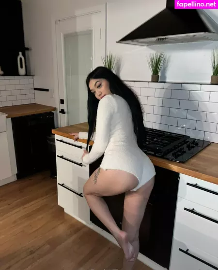 Milkteakitty OnlyFans Thumbnail #ZWyT6nzYwW