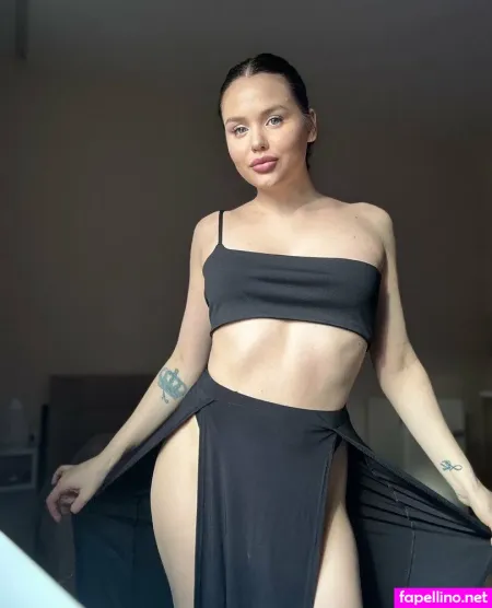 Milky Mia69 OnlyFans Thumbnail #BGZazbUI5K