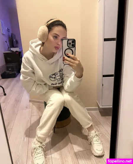 Milky Mia69 OnlyFans Thumbnail #YOnW0I0UHL
