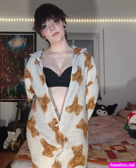 Milkymagpievip OnlyFans Thumbnail #qLVzQml5uC