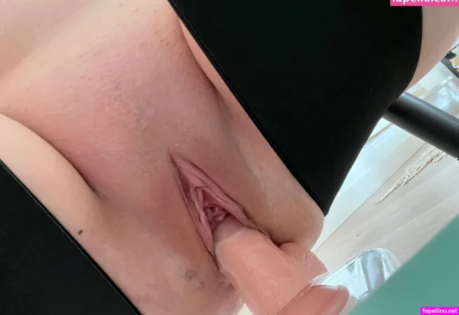 Milkymamaxo OnlyFans Thumbnail #1w0VYoEAYl