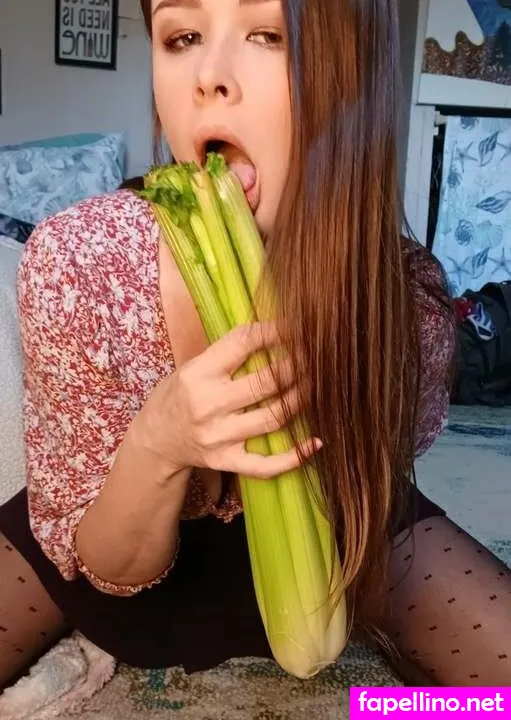 BrattyLittleMoon, https:, milkymoongoddess Nude Leaked OnlyFans Photo #u59IIK0n1w