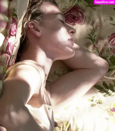 Milla Jovovich OnlyFans Thumbnail #1jR7KUtvM6