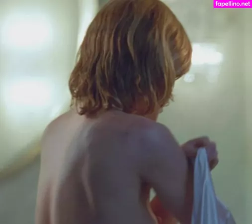 Milla Jovovich OnlyFans Thumbnail #3M9DYIwFRt