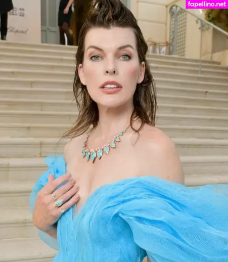 Milla Jovovich OnlyFans Thumbnail #9ZBN9tttwR