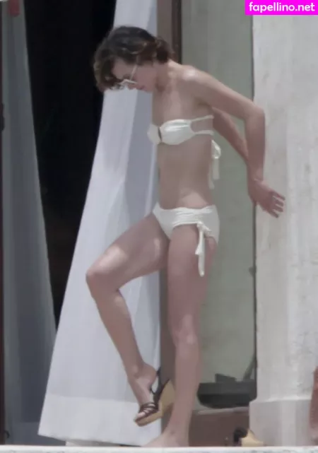 Milla Jovovich OnlyFans Thumbnail #JLJGWMsgVA