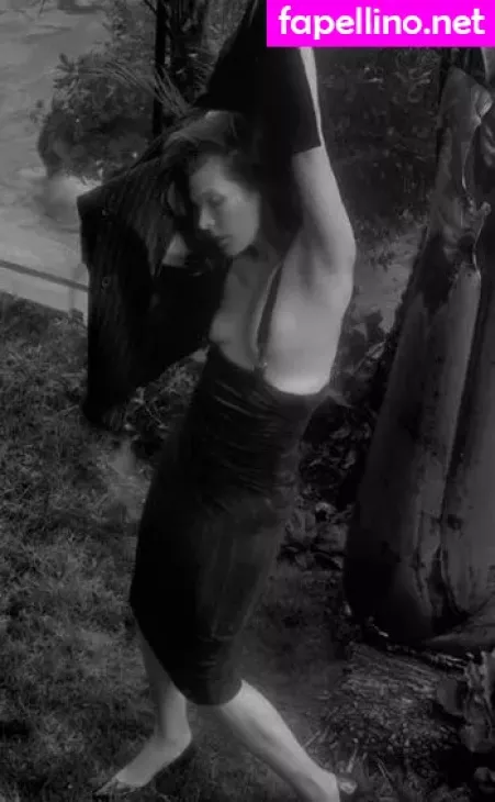 Milla Jovovich OnlyFans Thumbnail #JdbDW7QPdy