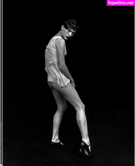 Milla Jovovich OnlyFans Thumbnail #N9pde9U9AM