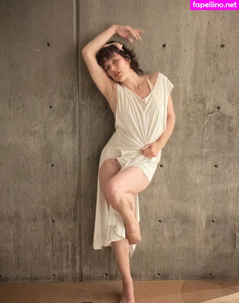 MillaJovovich Nude Leaked OnlyFans Photo #VV0eb71hTf
