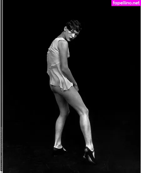 Milla Jovovich OnlyFans Thumbnail #s7fdhRdTe0