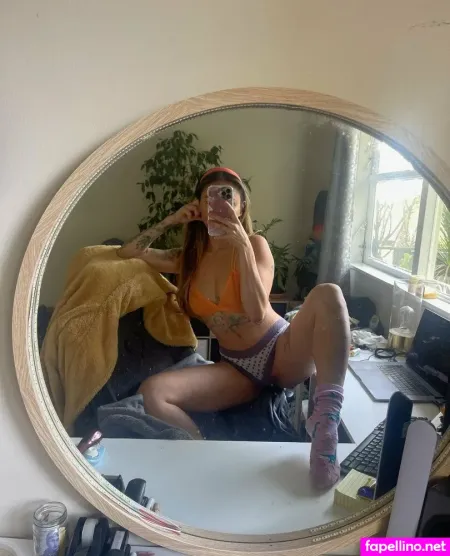 Milla Onthehouse OnlyFans Thumbnail #9YnT1Himbe