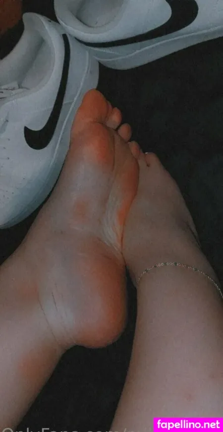 Millafeet02 OnlyFans Thumbnail #MNNUuDq9Qw