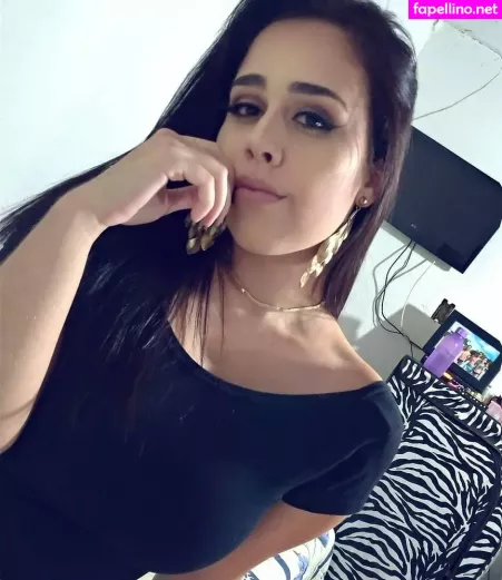 Millenecarolina OnlyFans Thumbnail #Ks7Uj7i6OK