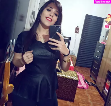 Millenecarolina OnlyFans Thumbnail #cDOb4vUSL9