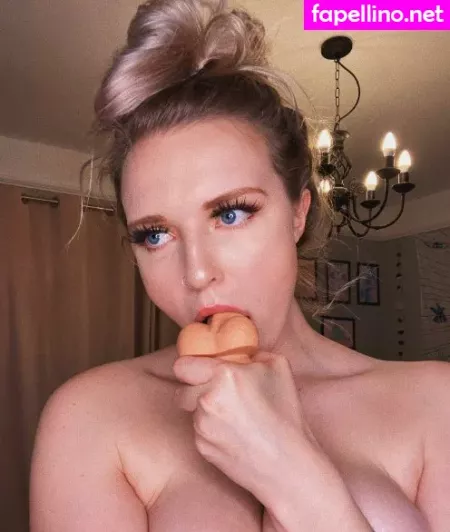 Millie Amber OnlyFans Thumbnail #d7WLEKblWV