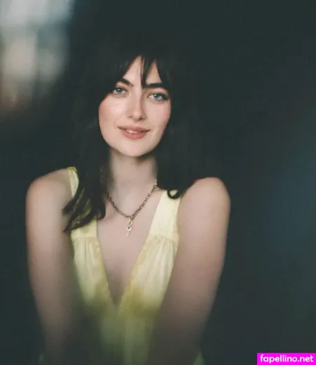 Millie Brady OnlyFans Thumbnail #UJ4p3Kzd6T