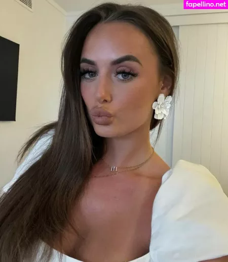 Millie Grace Court OnlyFans Thumbnail #Fk9OWw8Gco