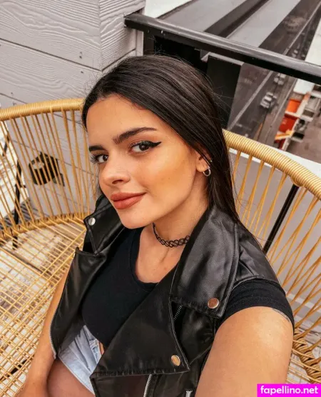 Millie Mi OnlyFans Thumbnail #xe1ycESu09