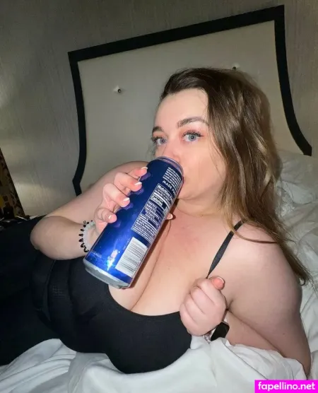 Millie Minnesota OnlyFans Thumbnail #8rpQgFAilz