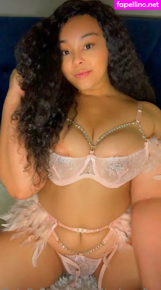 milliedeanfree, therealqueendeedee Nude Leaked OnlyFans Photo #grefE5ybt1