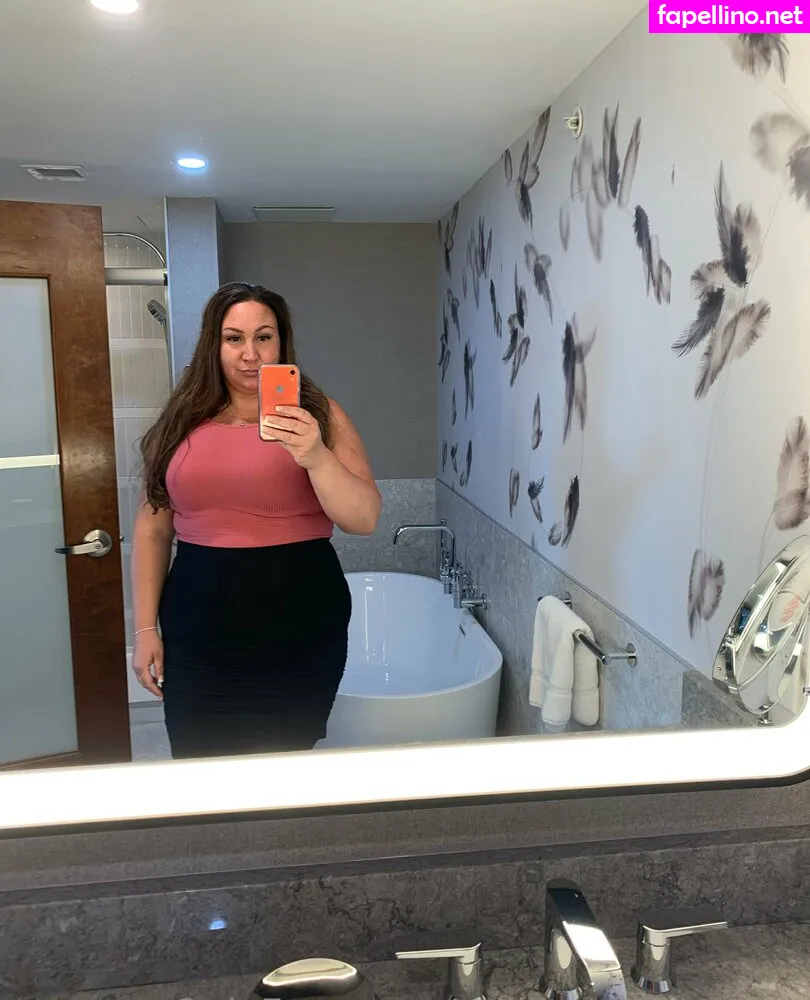 millionzofpeaches, whatisthemaximumcapacityonthis Nude Leaked OnlyFans Photo #igXIHSlbJs