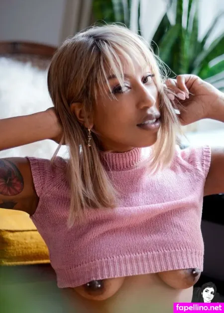 Milloux OnlyFans Thumbnail #mTAn36uxUQ