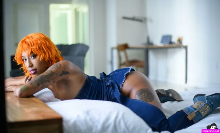 Milloux OnlyFans Thumbnail #ukzVu2WILd