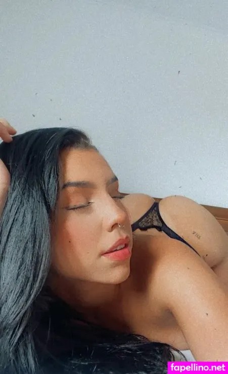 Milly Moura OnlyFans Thumbnail #5xPzsnjAEg