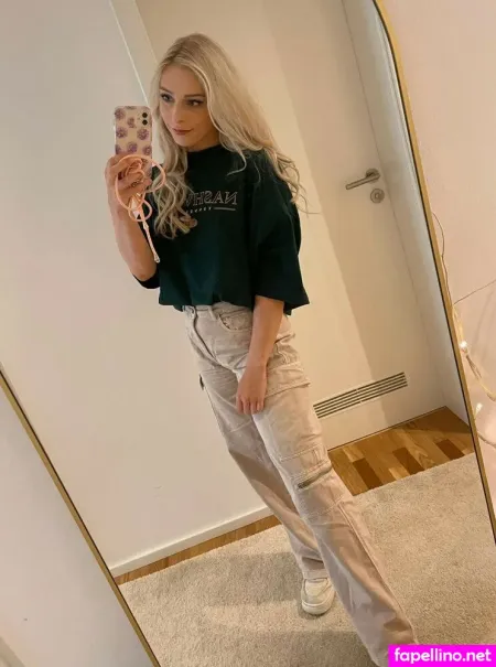 Milschbaum OnlyFans Thumbnail #y6NPONZHZI