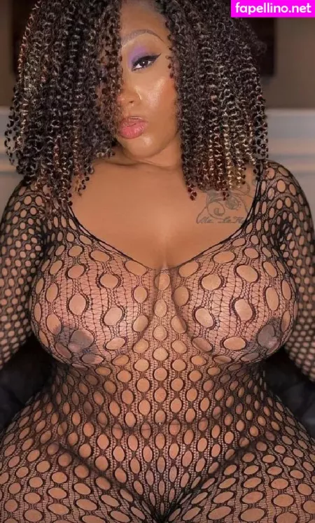 Mimi Curvaceous OnlyFans Thumbnail #KtcqHaWMc2