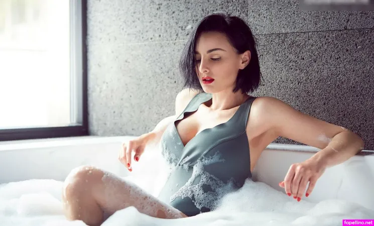 Mimi Fiedler OnlyFans Thumbnail #B4FmEHnlW5
