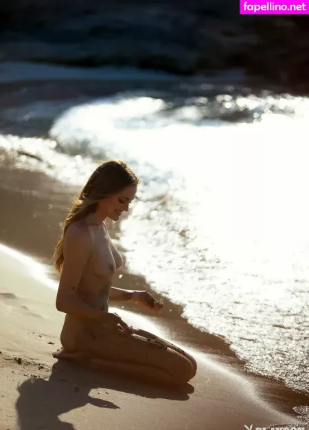 Mimi Gwozdz OnlyFans Thumbnail #XN6Dt7vw2Z