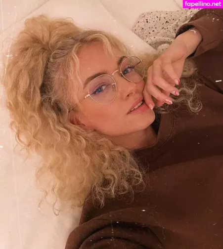 Mimi Lintrup OnlyFans Thumbnail #ON7VlHjLit