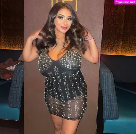 Mimi Russo OnlyFans Thumbnail #wvM9BTwNYg