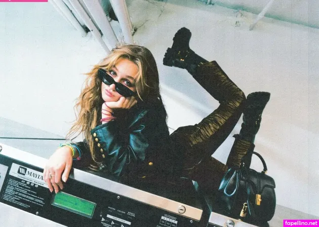 Mimi Ryder Main Profile Photo